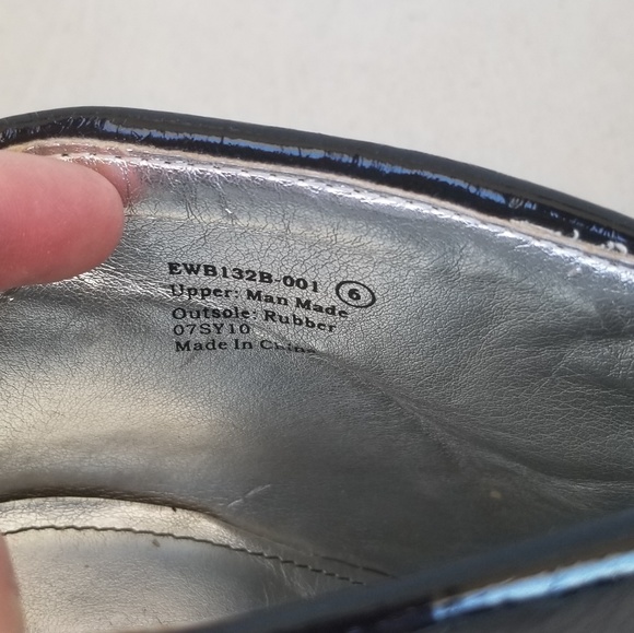 Dereon Black Patent Leather & Suede Booties - Picture 7 of 7